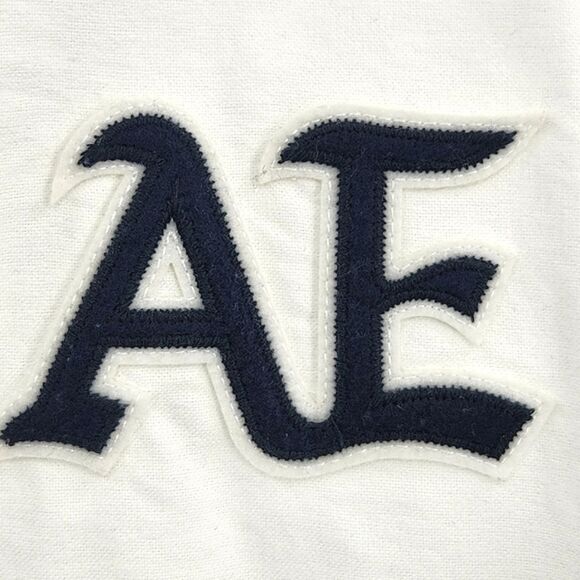 American Eagle Button Up DownOxford Shirt Mens Size XXL White  Embroidered Patch - Picture 2 of 8